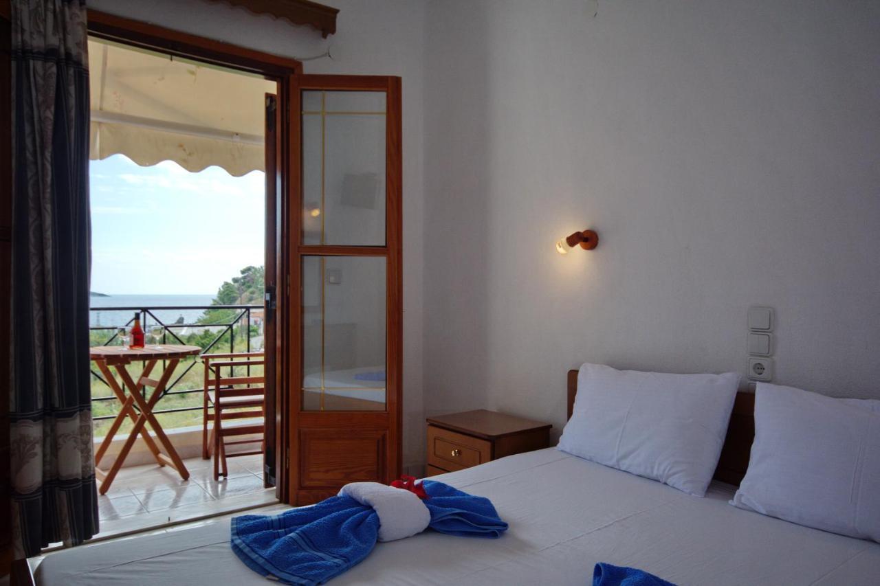 Nikis Rooms Kalamakia ภายนอก รูปภาพ