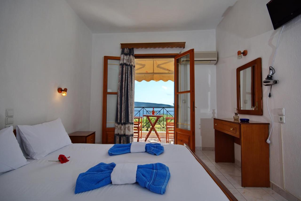 Nikis Rooms Kalamakia ภายนอก รูปภาพ