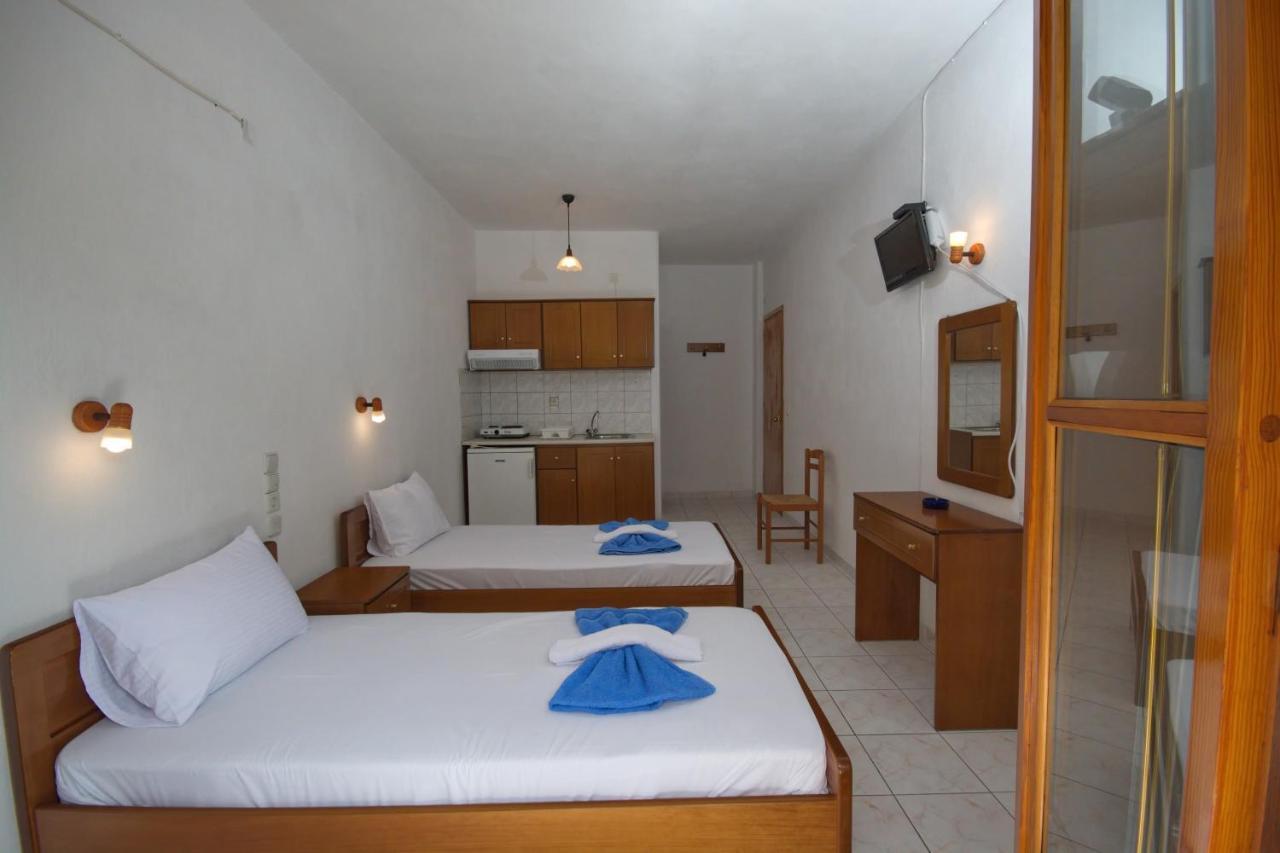 Nikis Rooms Kalamakia ภายนอก รูปภาพ