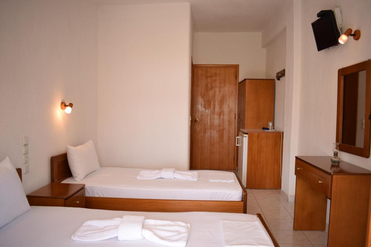 Nikis Rooms Kalamakia ภายนอก รูปภาพ