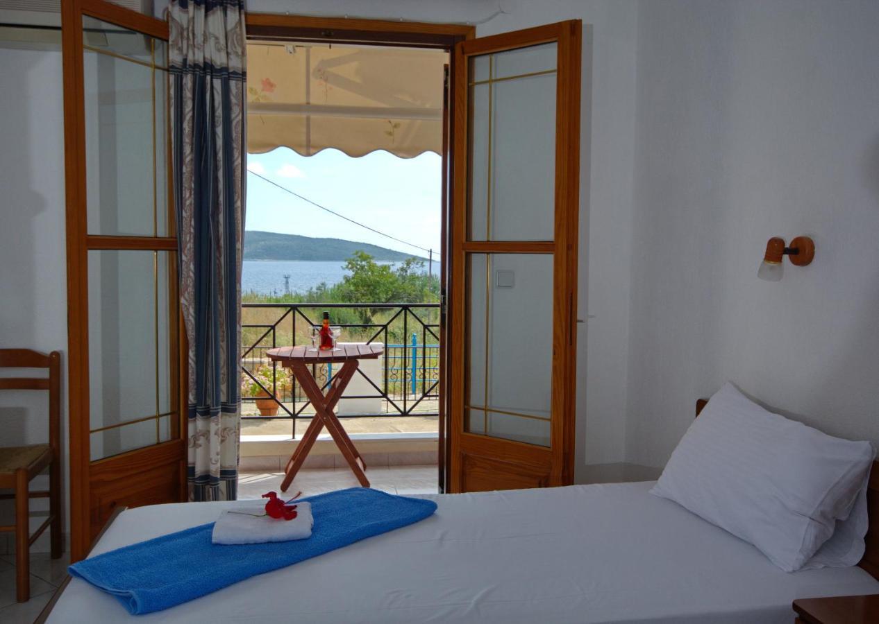 Nikis Rooms Kalamakia ภายนอก รูปภาพ